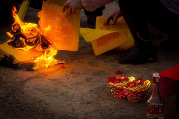 预约代祭扫、代烧服务，还来得及吗？